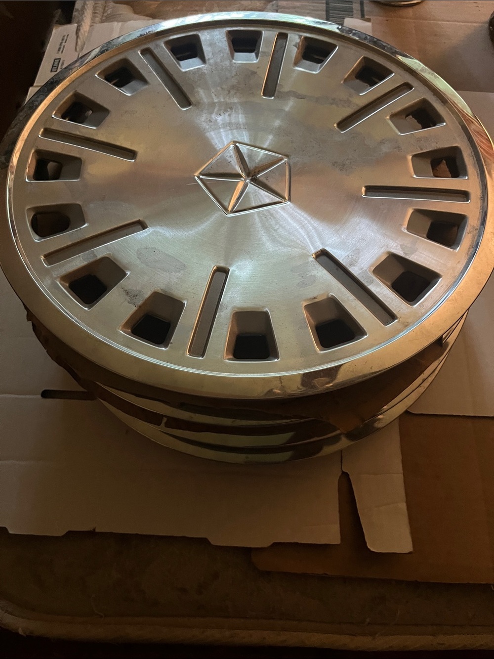 Chrysler Hubcap Set - Silver Metallic
13 inch  1980s new old stock 4284061 4qty